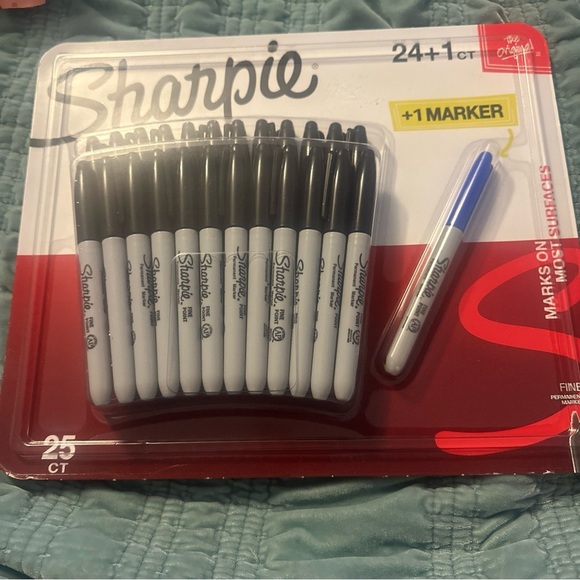 Sharpie Permanent Markers Set 24pk  - Black and Blue - Picture 1 of 5